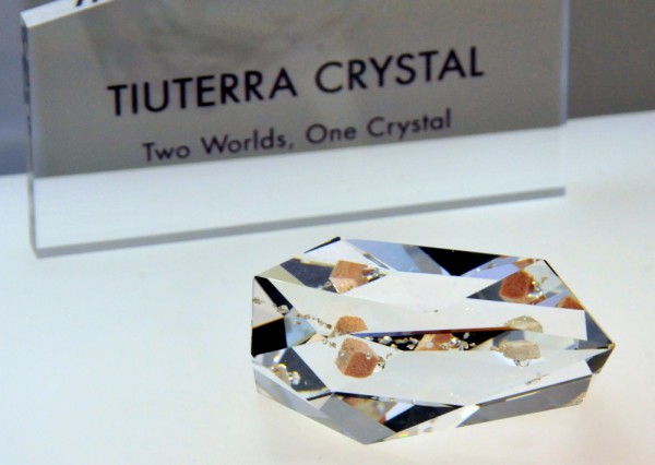 TiuTerra Crystal Image